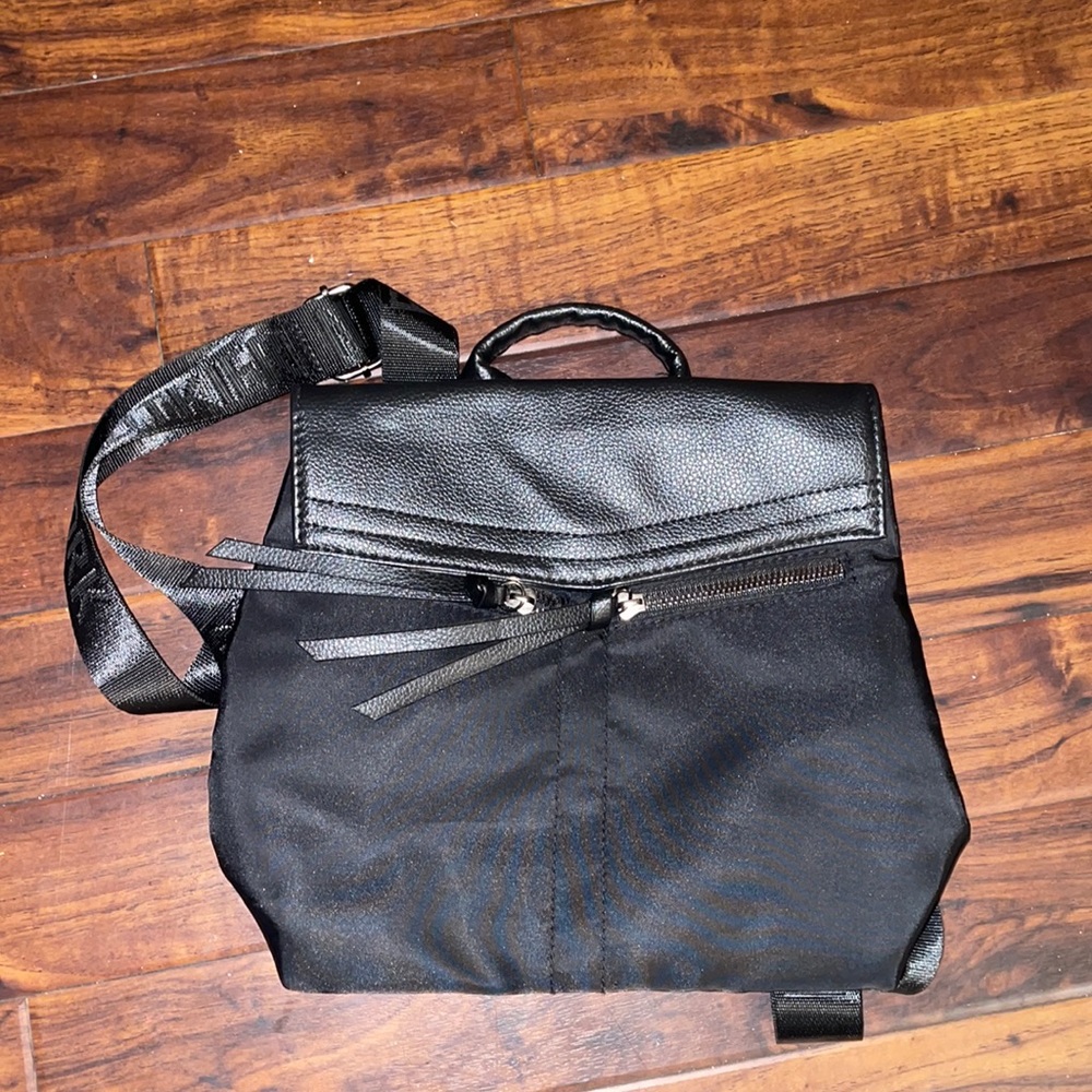 Botkier backpack ⭐️